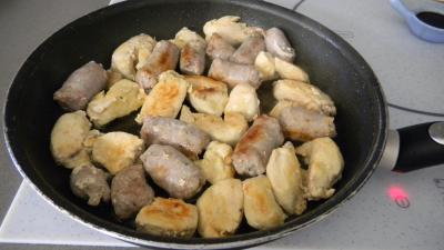Salade de truite fumée et sa brochette de viandes - 4.4