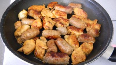 Salade de truite fumée et sa brochette de viandes - 5.4