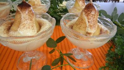 poire : Coupes de poires à la crème chiboust
