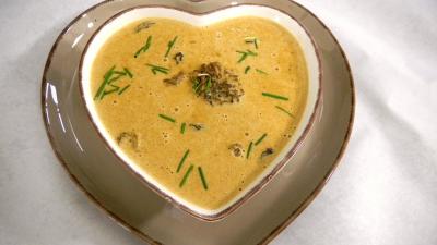 crème aux légumes : Ramequin de sauce aux morilles et au Porto