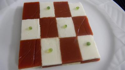 Amuse-bouche moléculaire à la tomate et mozzarella - 17.3