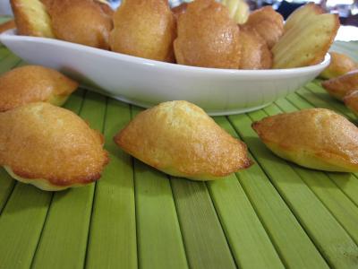 Image : Plat de madeleines de Commercy