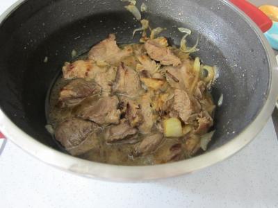 Epaule d'agneau aux poires et à la cannelle - 5.1