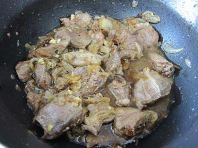 Recette Epaule d'agneau aux poires et à la cannelle