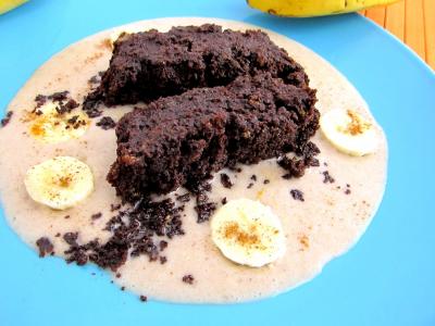 Cuisson au bain-marie : Assiette avec le fondant au chocolat et son pralin