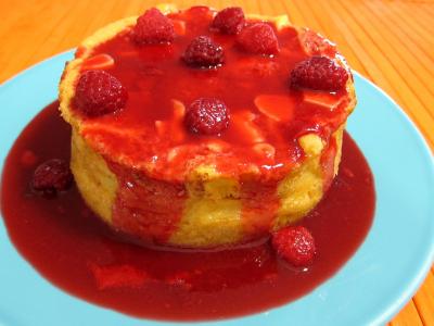 Image : recette Pudding aux pommes et son coulis de framboises