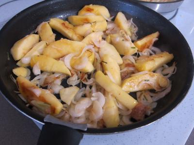 Coquelets au miel et aux pommes caramélisées et aux asperges - 10.1