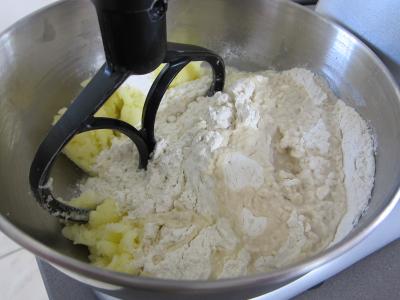 Gâteau Basque fourré aux cerises - 3.2