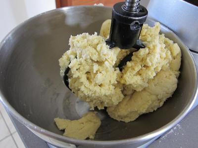 Gâteau Basque fourré aux cerises - 3.4
