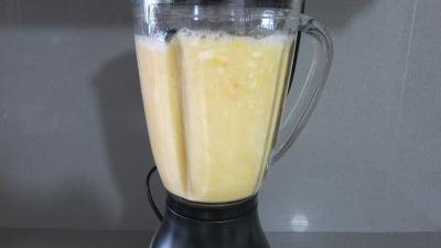 Cocktail de lait d'amandes aux pêches - 3.3
