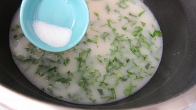 Soupe de poulet au lait d'amandes et de noix de coco - 6.2