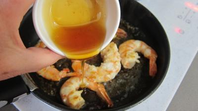 Gaspacho de melon au lait d'amandes et gambas - 9.1