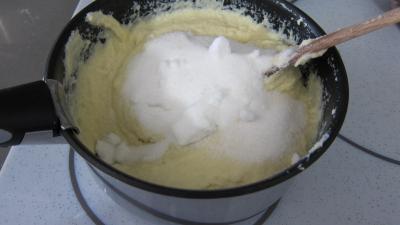Gâteau de semoule au coulis de framboises - 4.4